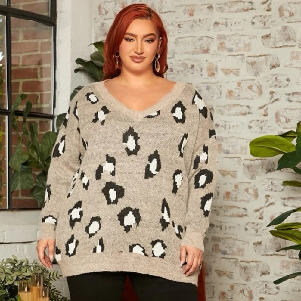 SHEIN FIT+ Plus Leopard Pattern Drop Shoulder Sweater